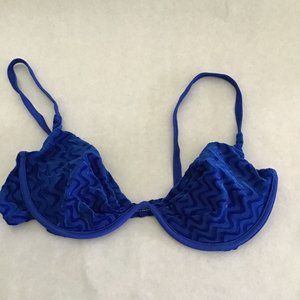 Too Hot Brazil beautiful blue velvet wave design bikini top